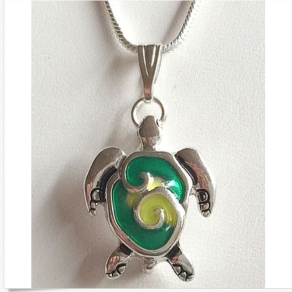 Silver Sea Life Turtle Necklace Green Enamel 18-20 inch Chain Plated Nautical - Picture 2 of 8